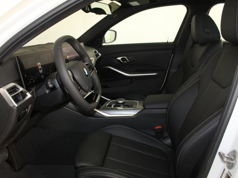 Used 2025 BMW 330i xDrive Sedan w/ Convenience Package image 30