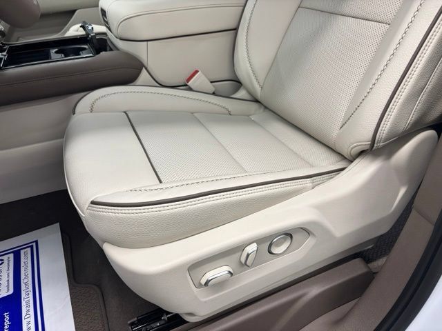 New 2026 GMC Yukon Denali w/ Denali Reserve Package AWD/4WD image 22