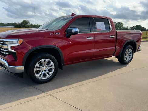 Used 2025 Chevrolet Silverado 1500 LTZ w/ LTZ Premium Package image 5