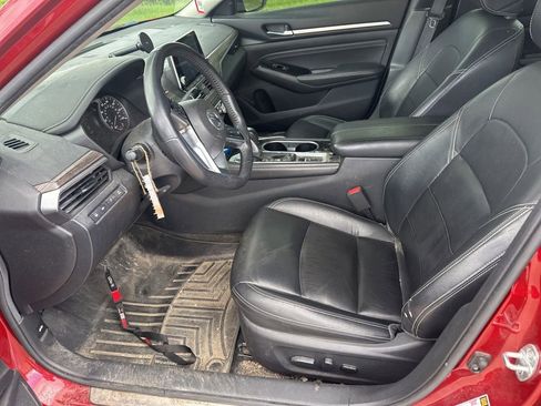 Used 2020 Nissan Altima 2.5 Platinum FWD image 6
