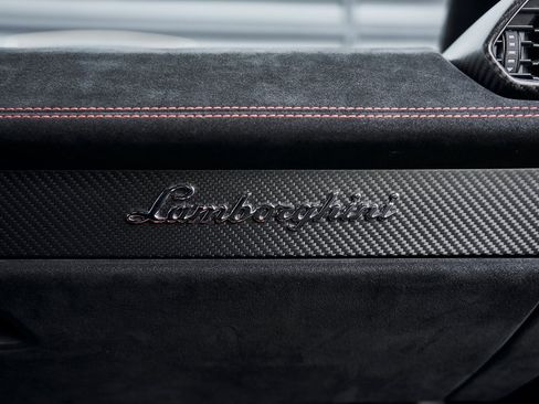 Used 2022 Lamborghini Huracan STO image 46