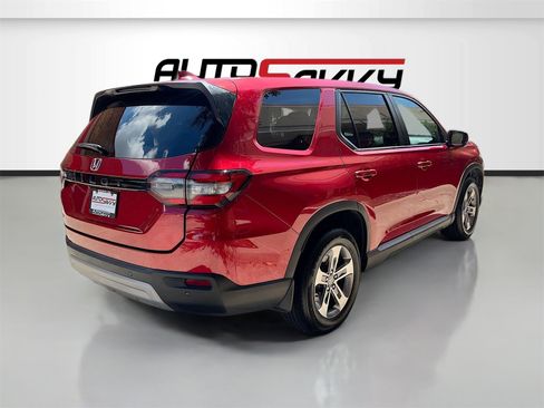 Used 2023 Honda Pilot EX-L image 7