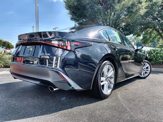 Used 2025 Lexus IS 300 RWD image 8