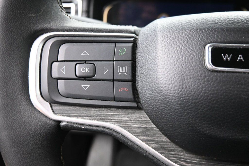 Used 2024 Jeep Wagoneer Series II w/ Flexible Seating Group AWD/4WD image 18