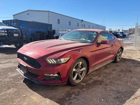 Used 2017 Ford Mustang Premium image 3
