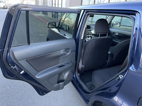 Used 2008 Scion xB FWD image 7