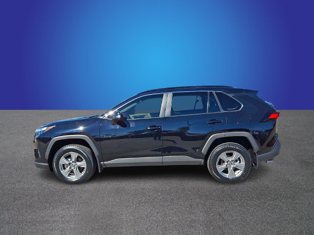 Used 2025 Toyota RAV4 XLE w/ Convenience Package FWD image 7