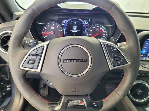Used 2022 Chevrolet Camaro ZL1 RWD image 27