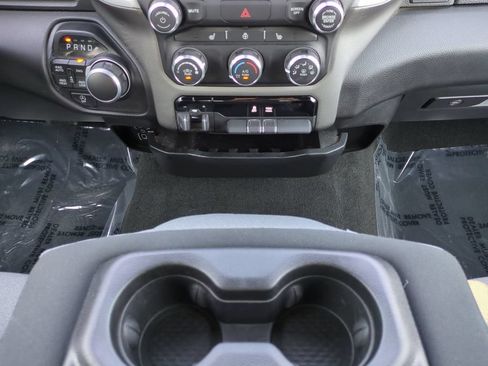Used 2023 RAM 1500 Big Horn AWD/4WD image 18