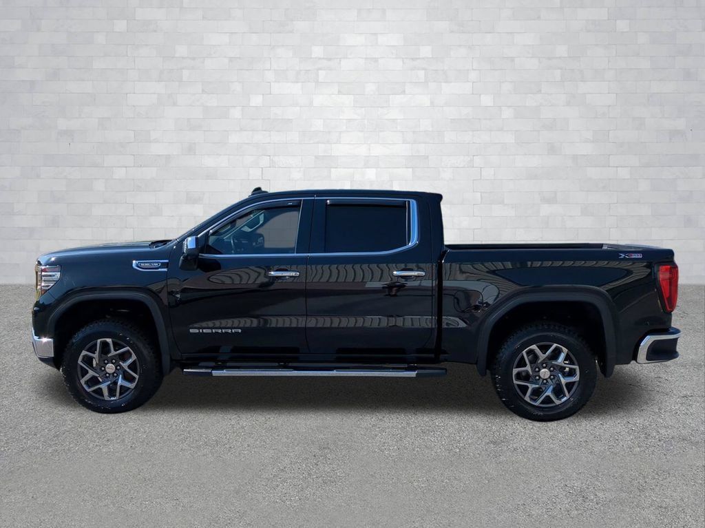 Used 2022 GMC Sierra 1500 SLT w/ SLT Convenience Package AWD/4WD image 9