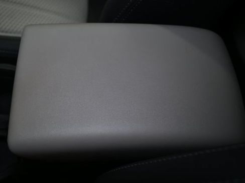 Used 2023 Subaru Forester Premium AWD/4WD image 26