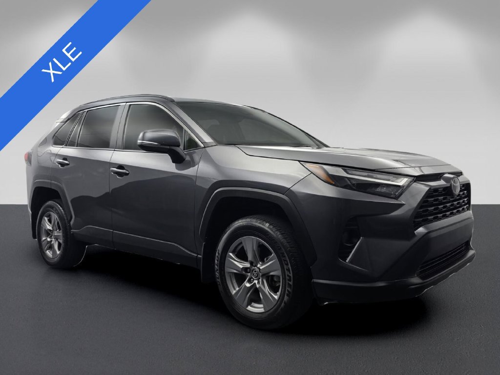 Used 2025 Toyota RAV4 XLE w/ Convenience Package FWD image 1
