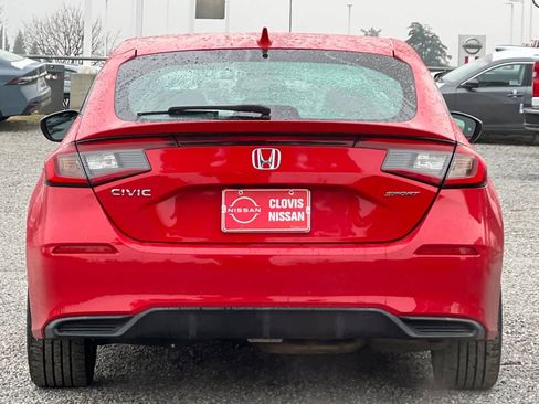 Used 2023 Honda Civic Sport image 5
