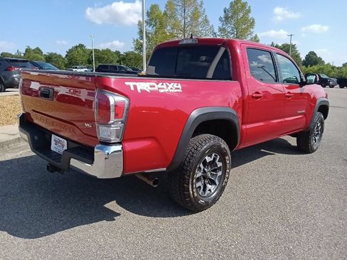 Used 2021 Toyota Tacoma TRD Off-Road AWD/4WD image 3