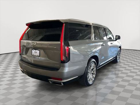 Used 2023 Cadillac Escalade ESV Premium Luxury Platinum w/ LPO, Radiant Package image 5