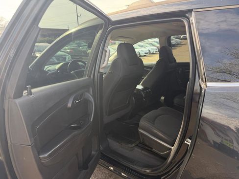 Used 2012 Chevrolet Traverse LT image 14