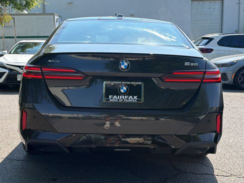 Used 2026 BMW 530i xDrive AWD/4WD image 10