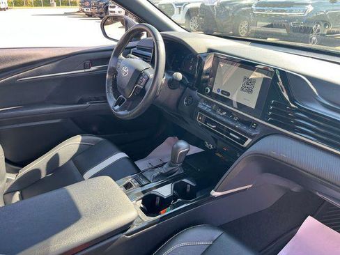Certified 2025 Toyota Camry SE FWD image 32