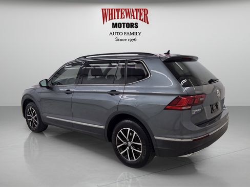 Used 2021 Volkswagen Tiguan SE w/ Panoramic Sunroof Package AWD/4WD image 2