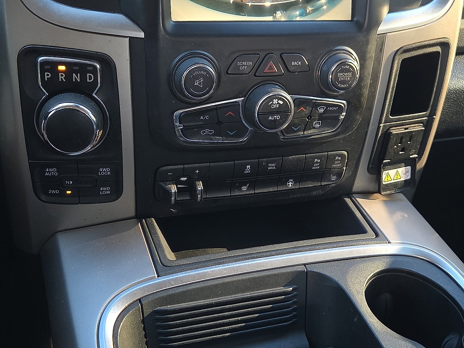 Used 2016 RAM 1500 Big Horn AWD/4WD image 18