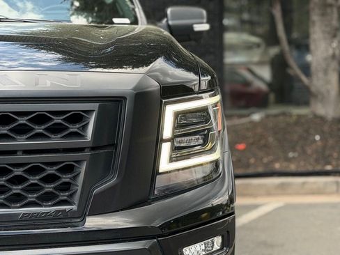 Used 2020 Nissan Titan PRO-4X w/ Pro-4x Convenience Package image 5