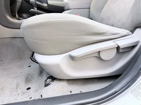 Used 2011 Toyota RAV4 4WD w/ Base L4 Extra Value Pkg image 12