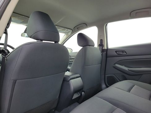 Used 2025 Nissan Altima 2.5 S FWD image 31