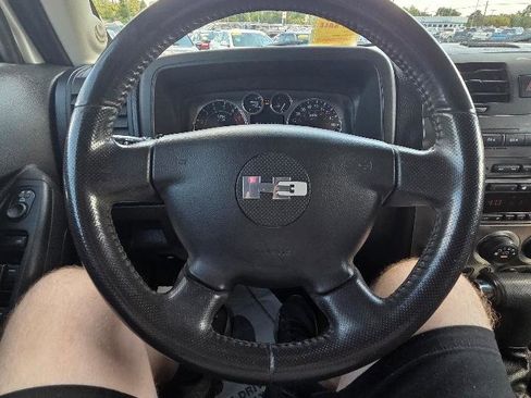 Used 2008 HUMMER H3 Luxury AWD/4WD image 17