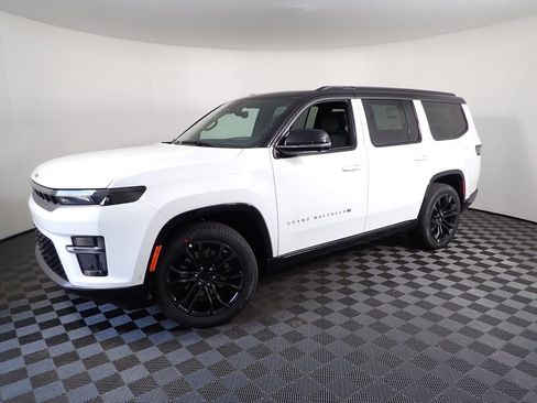 New 2026 Jeep Grand Wagoneer Summit AWD/4WD image 13