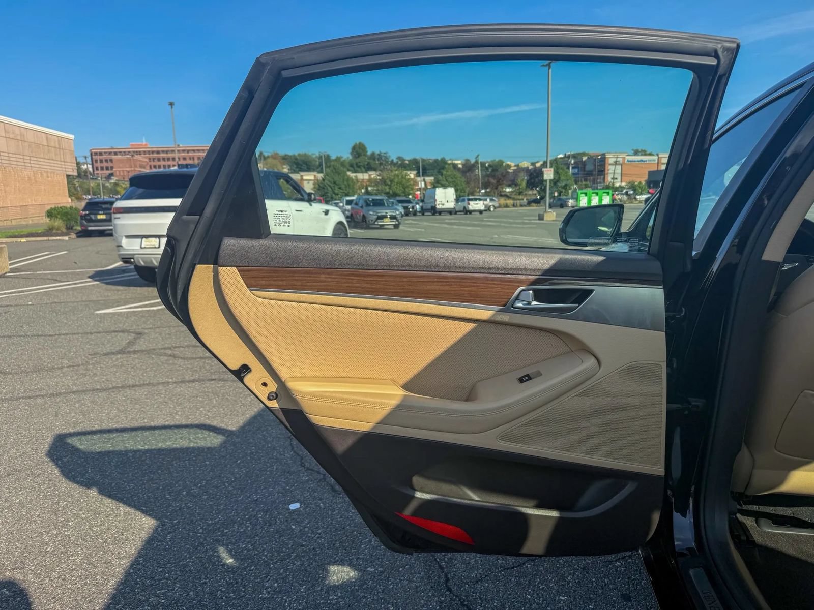 Used 2020 Genesis G80 3.8 RWD image 13