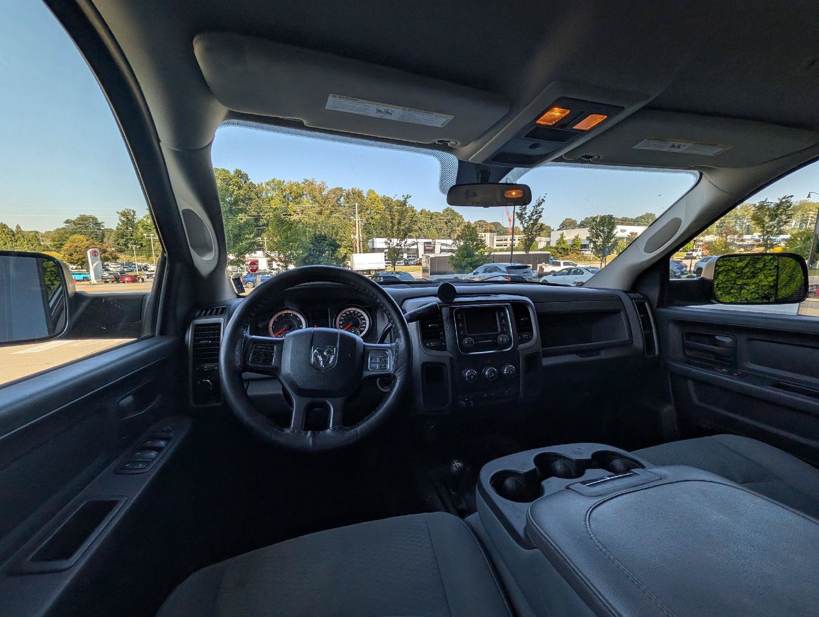 Used 2017 RAM 2500 Tradesman w/ Chrome Appearance Group AWD/4WD image 8