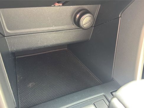 Used 2018 Subaru Forester 2.5i Limited image 19