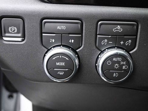 New 2026 GMC Sierra 1500 Elevation image 19