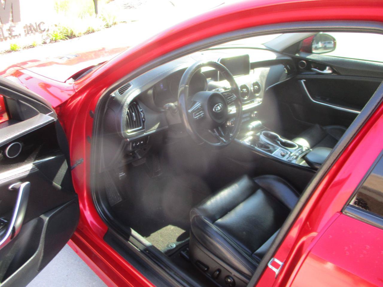 Used 2019 Kia Stinger RWD image 13