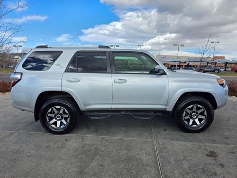 Used 2018 Toyota 4Runner TRD Off-Road image 8