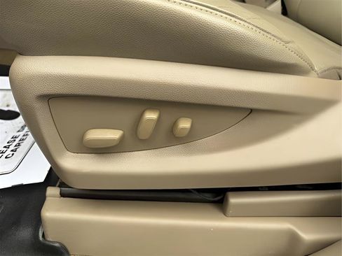 Used 2018 Chevrolet Suburban LT RWD image 24