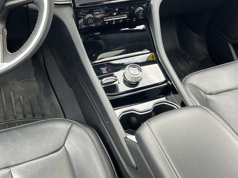 Used 2023 Jeep Grand Cherokee Limited AWD/4WD image 14