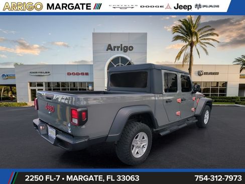 Used 2020 Jeep Gladiator Sport w/ Quick Order Package 24S AWD/4WD image 6