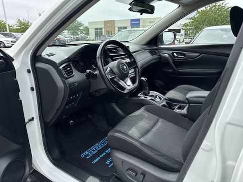 Used 2020 Nissan Rogue SV AWD/4WD image 10