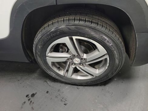 Used 2021 GMC Terrain SLT w/ Infotainment Package II image 10