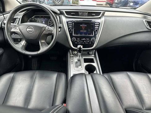Used 2023 Nissan Murano SV image 16