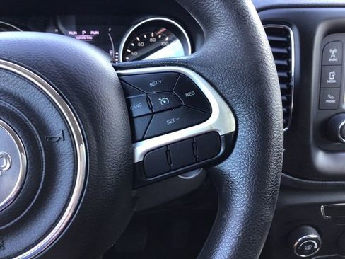 Used 2018 Jeep Compass Sport FWD image 29