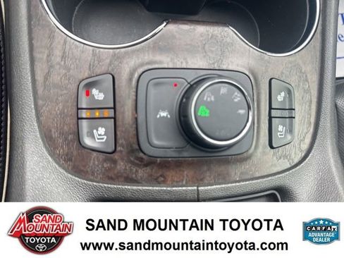 Used 2023 GMC Acadia Denali w/ Denali Ultimate Package image 21