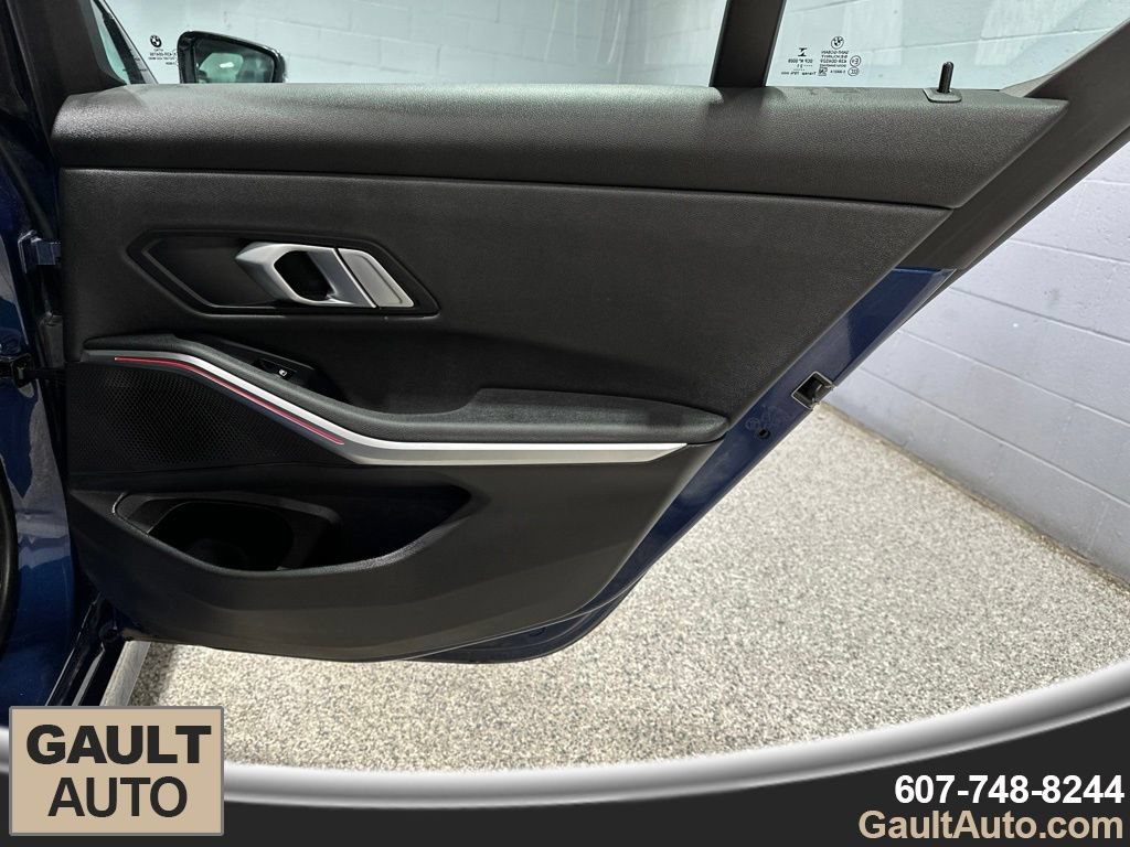 Used 2021 BMW 330i xDrive Sedan w/ Convenience Package AWD/4WD image 19