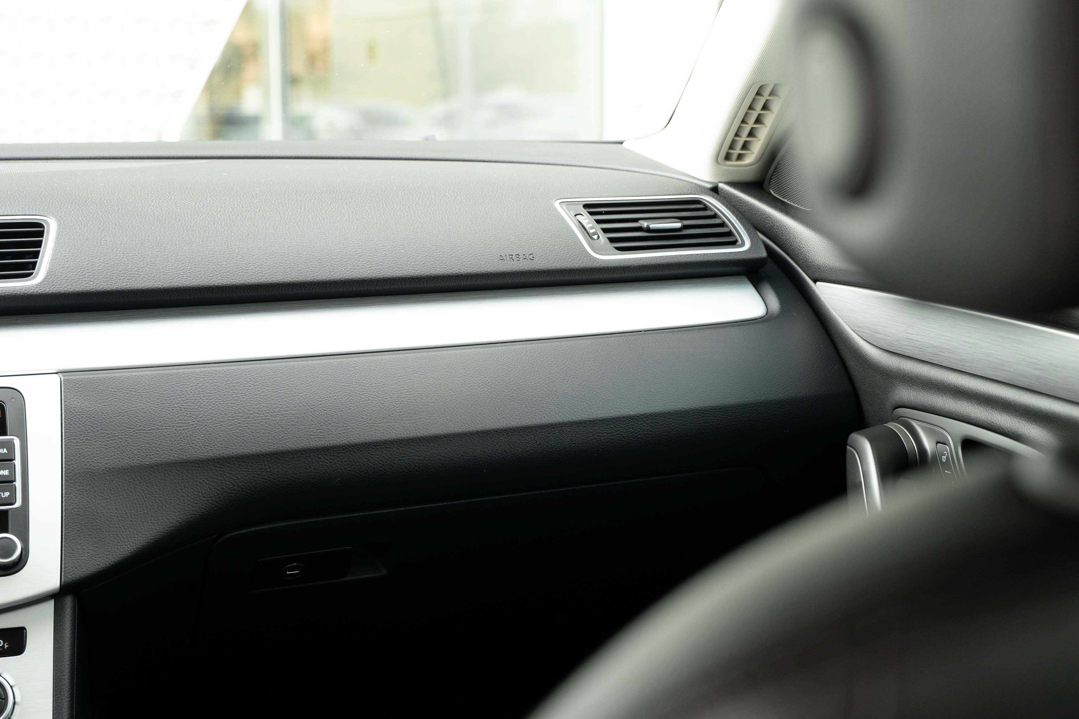 Used 2013 Volkswagen CC Sport FWD image 13