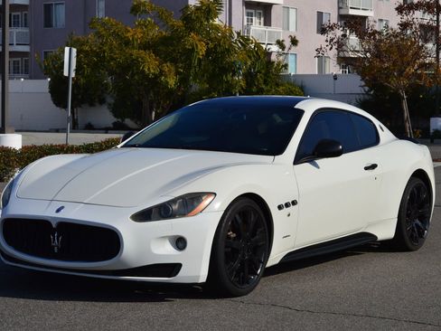 Used 2011 Maserati GranTurismo S image 1