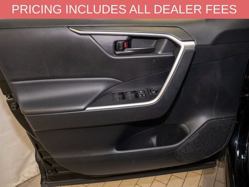Certified 2025 Toyota RAV4 LE AWD/4WD image 10