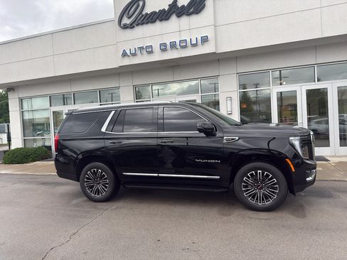 Used 2025 GMC Yukon Elevation w/ Technology Package AWD/4WD image 2