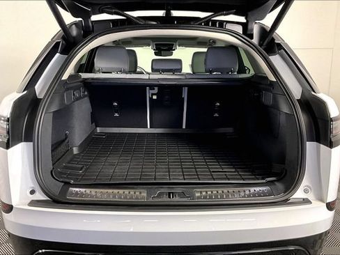 Used 2025 Land Rover Range Rover Velar Dynamic SE AWD/4WD image 28