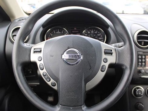 Used 2011 Nissan Rogue SV image 28